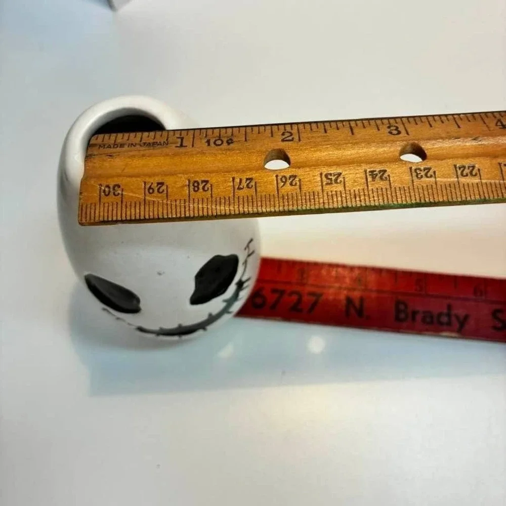 White Ceramic Skeleton Face Bud Vase Halloween Gothic‎ Spooky Goth Table Decor